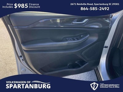 2023 Jeep Grand Cherokee L Laredo