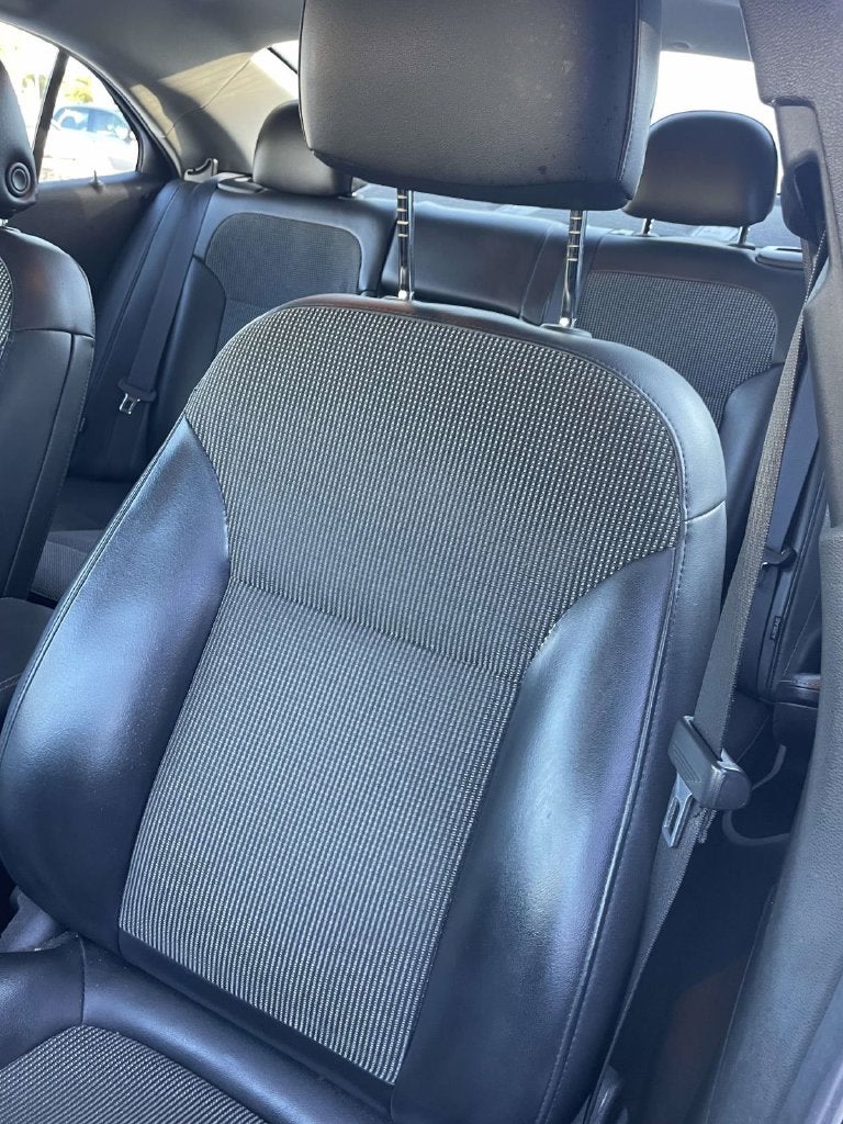 2015 Chevrolet Malibu LT 1LT