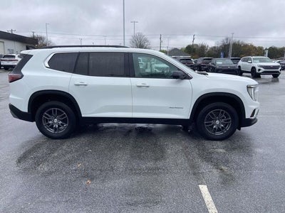 2025 GMC Acadia Elevation