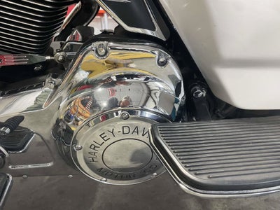 2016 Harley-Davidson ROAD KING Base