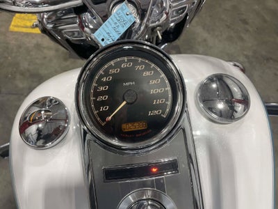2016 Harley-Davidson ROAD KING Base