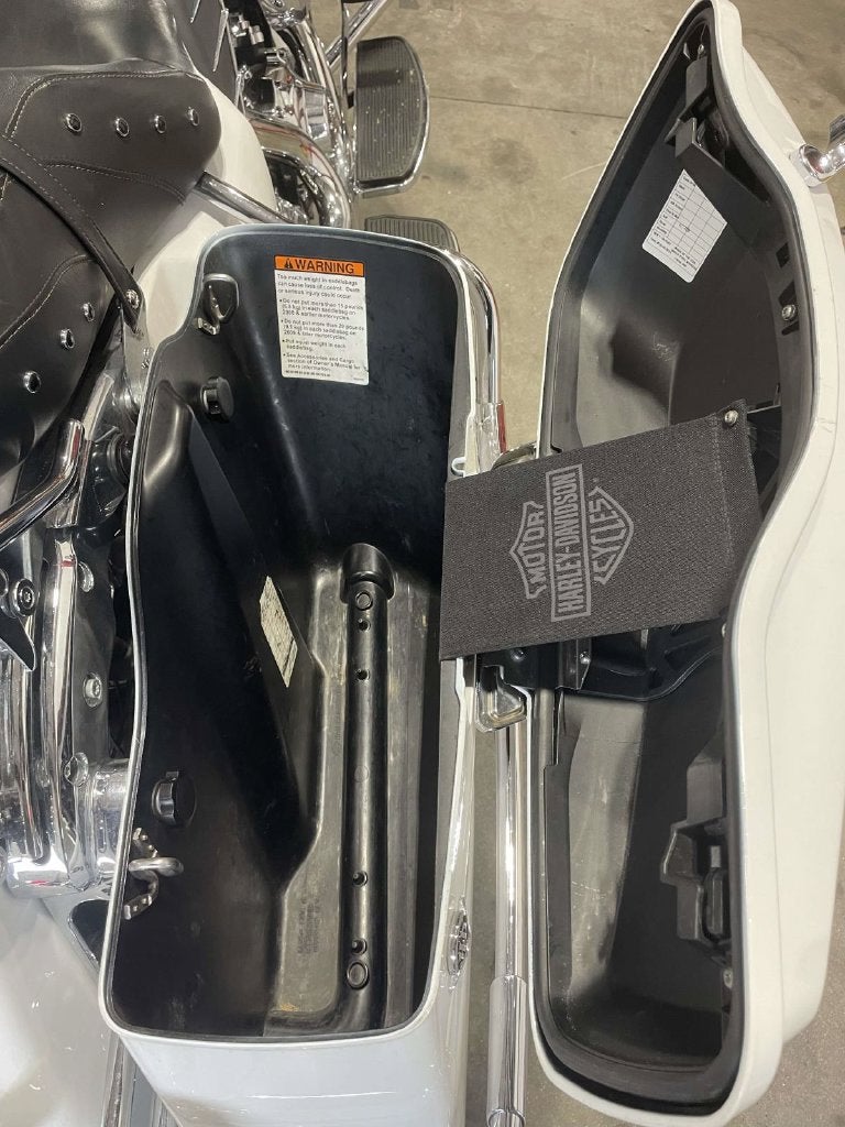 2016 Harley-Davidson ROAD KING Base