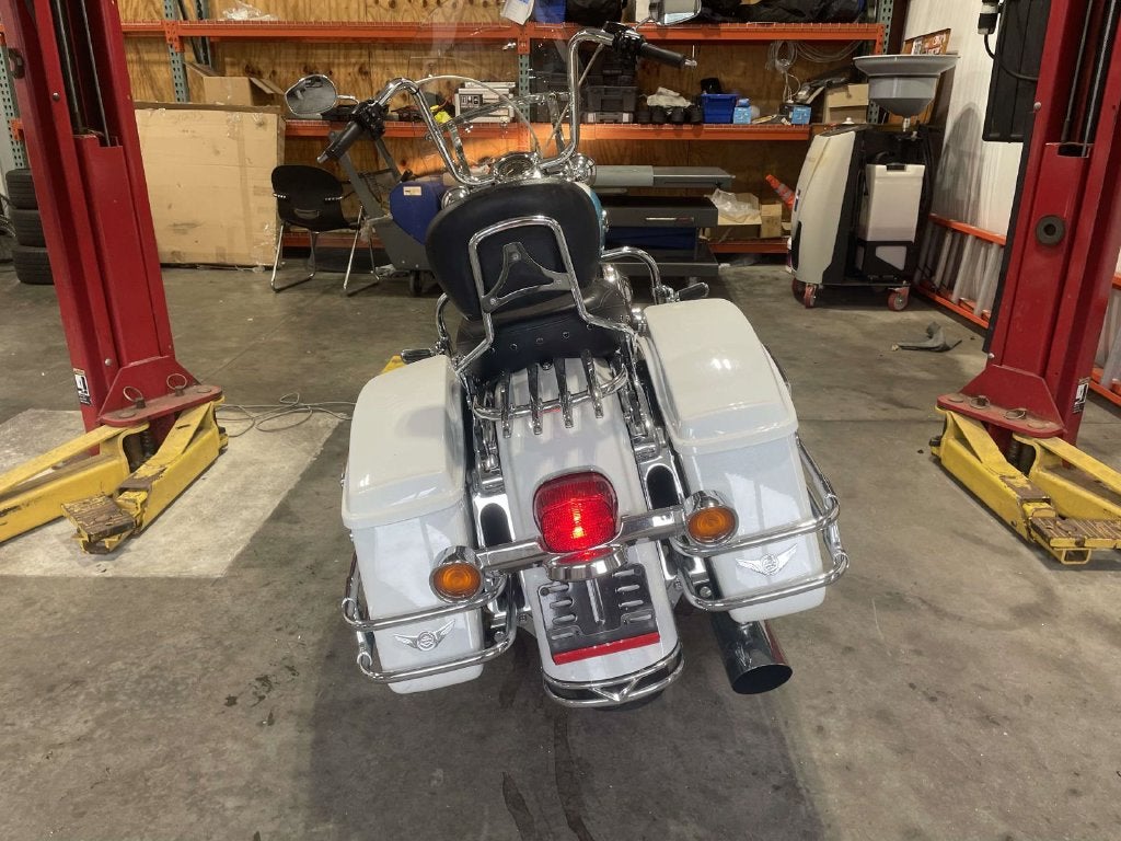2016 Harley-Davidson ROAD KING Base