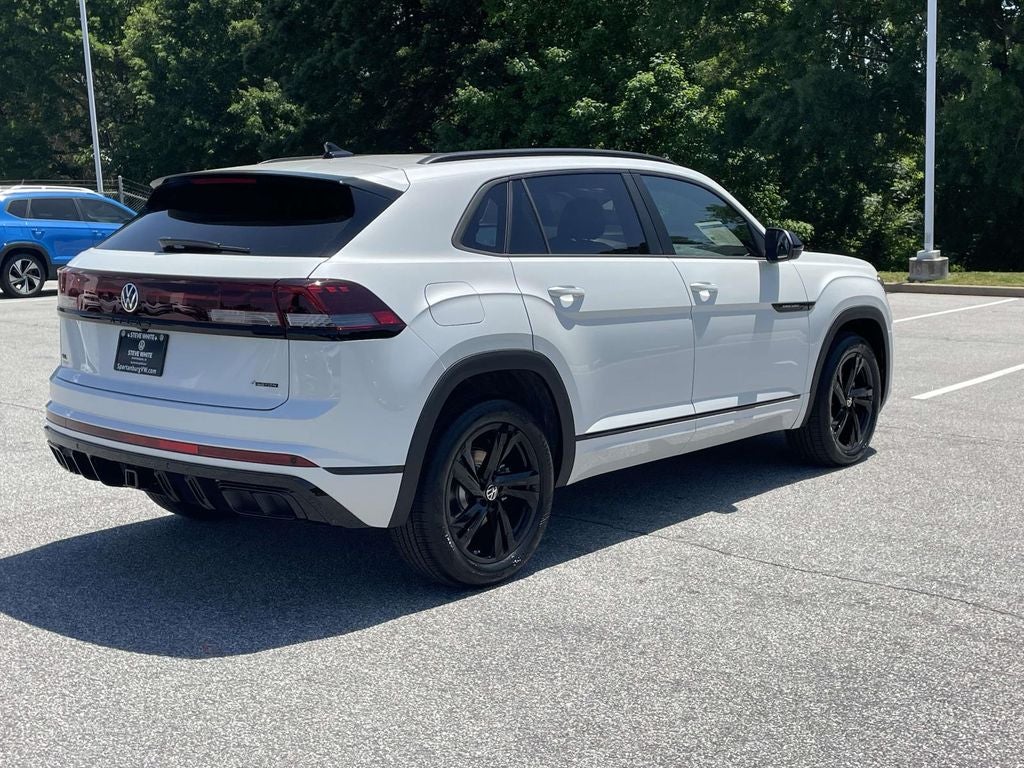 2026 Volkswagen Atlas Cross Sport 2.0T SEL R-Line Black