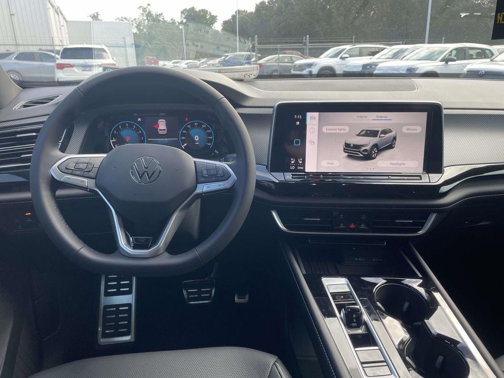 2026 Volkswagen Atlas Cross Sport 2.0T SEL R-Line Black