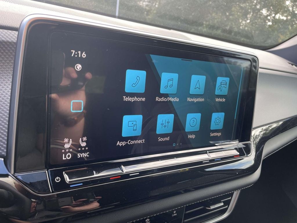 2026 Volkswagen Atlas Cross Sport 2.0T SEL R-Line Black