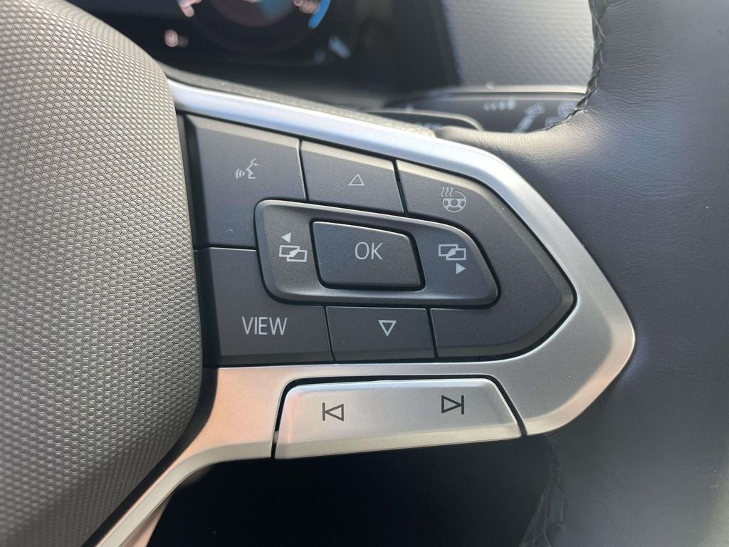 2026 Volkswagen Atlas Cross Sport 2.0T SEL R-Line Black