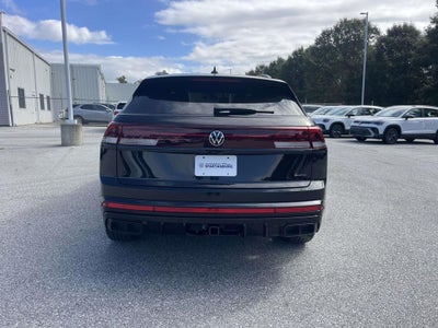 2026 Volkswagen Atlas Cross Sport 2.0T SEL R-Line Black