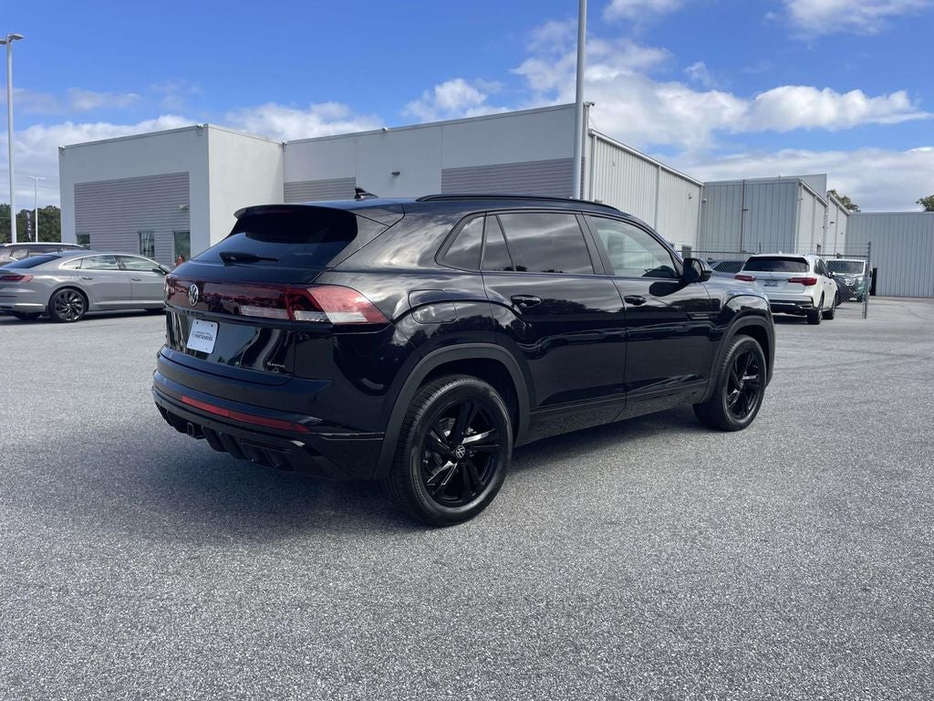 2026 Volkswagen Atlas Cross Sport 2.0T SEL R-Line Black