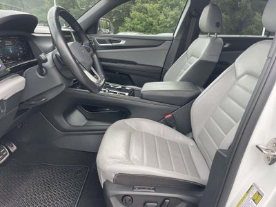 2024 Volkswagen Atlas Cross Sport 2.0T SEL R-Line