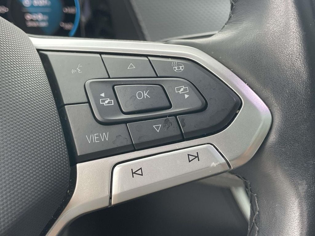2024 Volkswagen Atlas Cross Sport 2.0T SEL R-Line