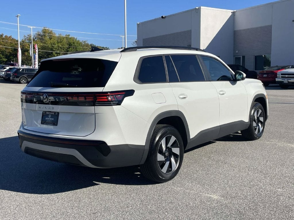 2027 Volkswagen Atlas 2.0T SE