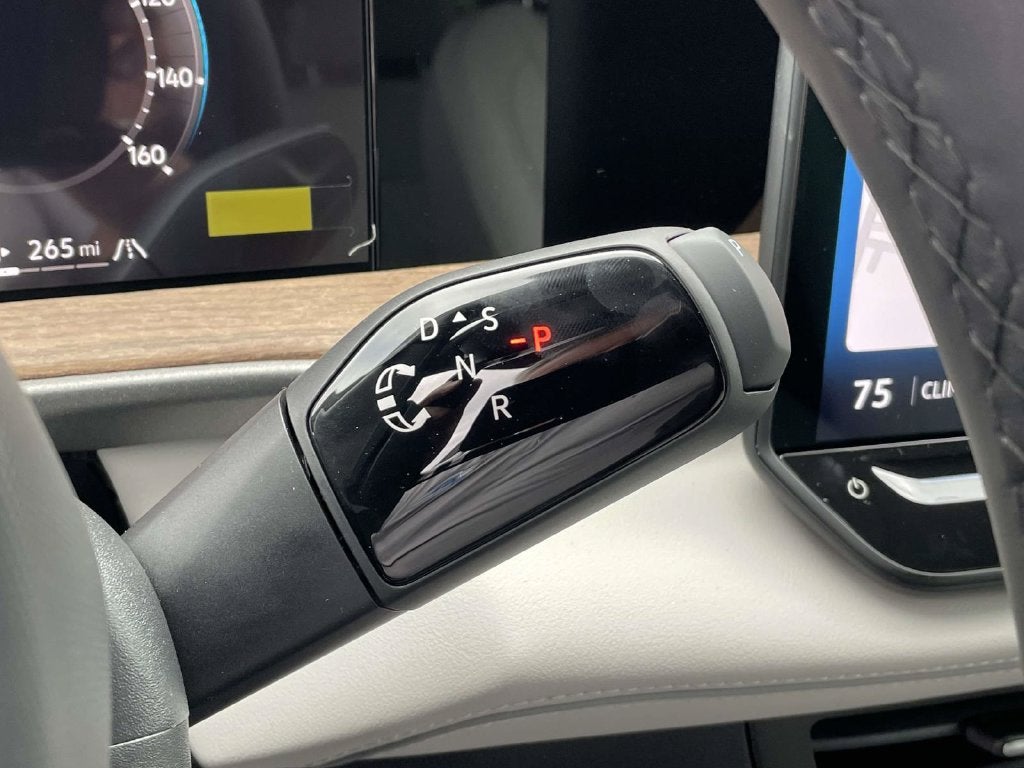 2027 Volkswagen Atlas SEL R-Line