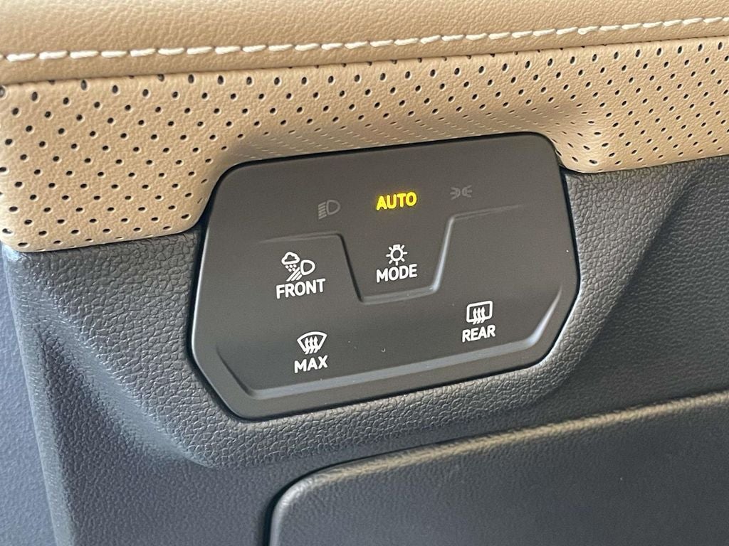 2026 Volkswagen Atlas Cross Sport 2.0T SE