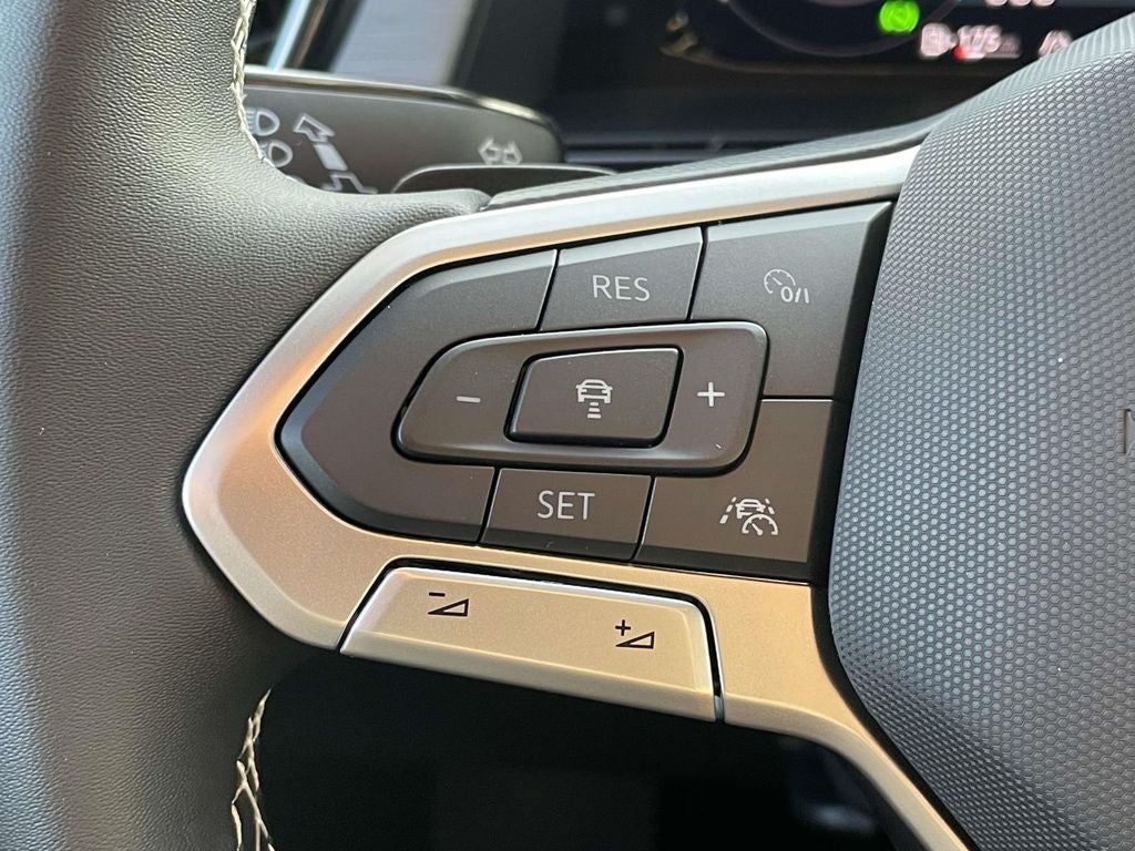 2026 Volkswagen Atlas Cross Sport 2.0T SE