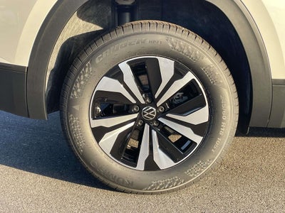 2026 Volkswagen Atlas Cross Sport 2.0T SE