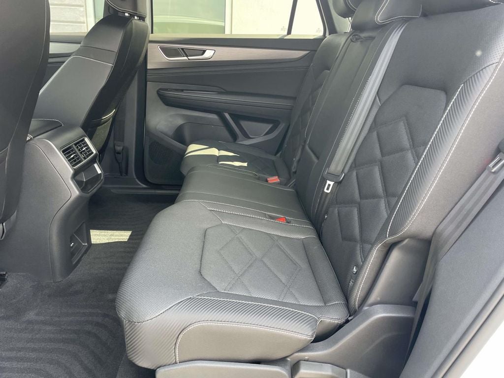 2025 Volkswagen Atlas Cross Sport 2.0T SE
