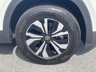 2025 Volkswagen Atlas Cross Sport 2.0T SE