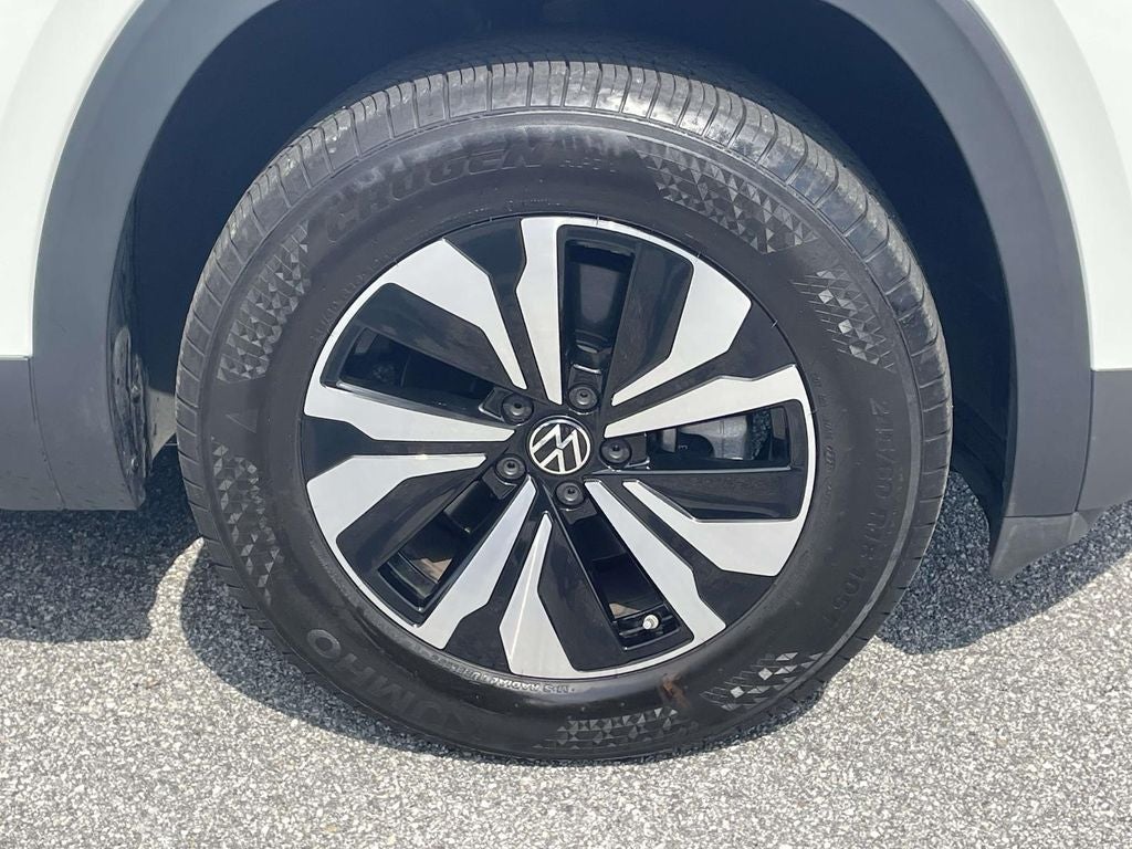 2025 Volkswagen Atlas Cross Sport 2.0T SE