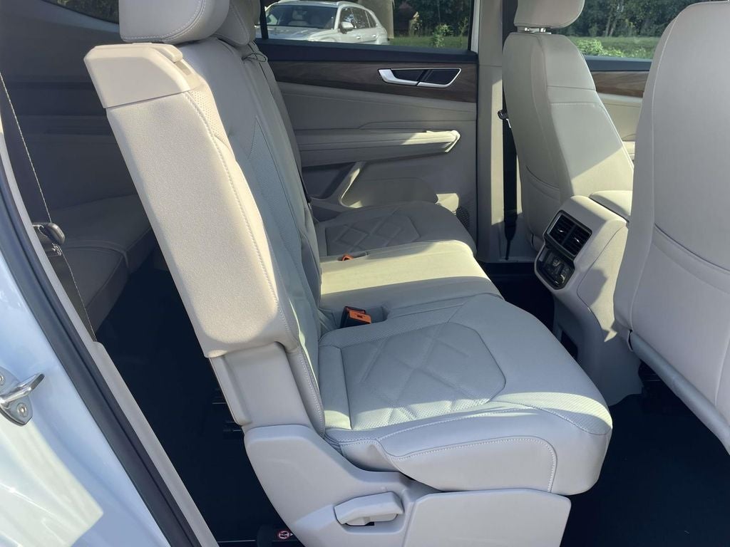 2026 Volkswagen Atlas 2.0T SE