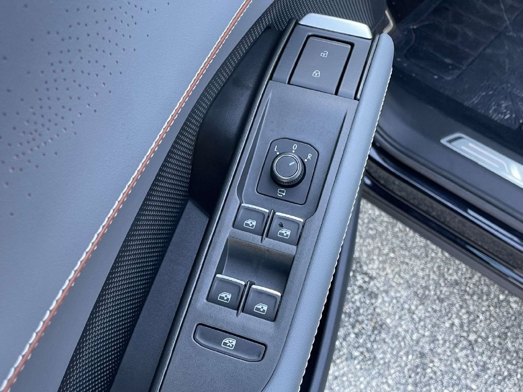 2027 Volkswagen Atlas 2.0T SEL
