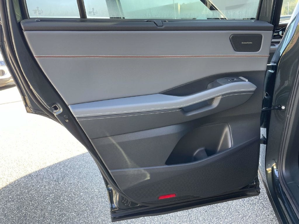 2027 Volkswagen Atlas 2.0T SEL