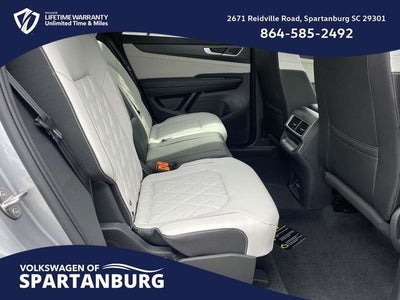 2026 Volkswagen Atlas Cross Sport 2.0T SEL Premium R-Line