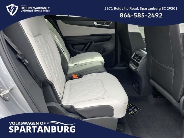 2026 Volkswagen Atlas Cross Sport 2.0T SEL Premium R-Line