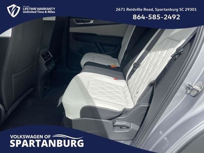 2026 Volkswagen Atlas Cross Sport 2.0T SEL Premium R-Line