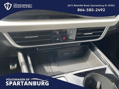 2026 Volkswagen Atlas Cross Sport 2.0T SEL Premium R-Line