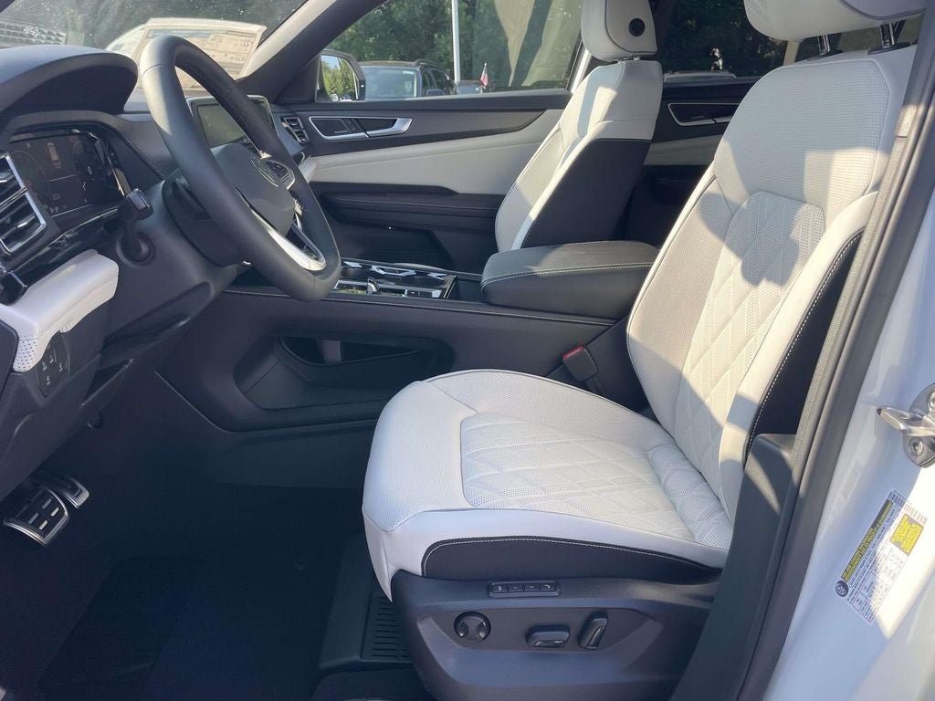2026 Volkswagen Atlas Cross Sport 2.0T SEL Premium R-Line