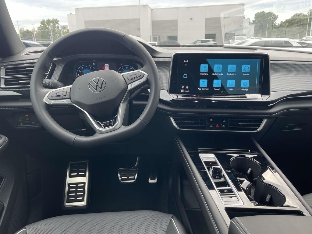 2026 Volkswagen Atlas Cross Sport 2.0T SEL Premium R-Line