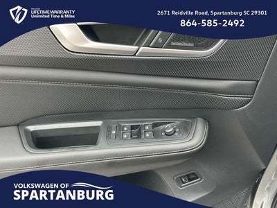 2026 Volkswagen Atlas Cross Sport 2.0T SEL Premium R-Line