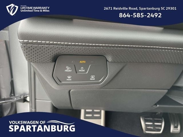 2026 Volkswagen Atlas Cross Sport 2.0T SEL Premium R-Line