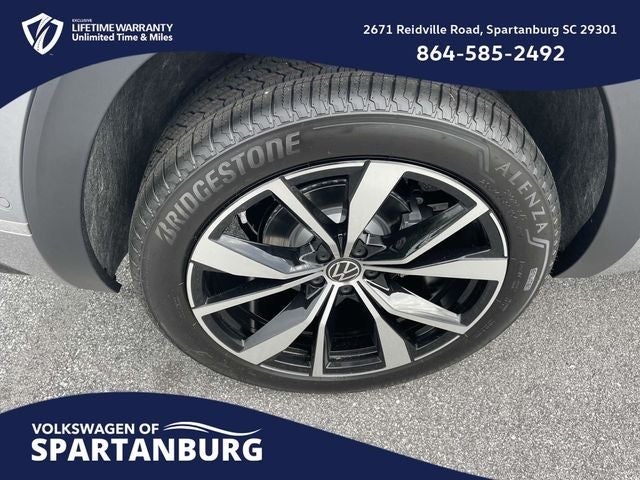 2026 Volkswagen Atlas Cross Sport 2.0T SEL Premium R-Line