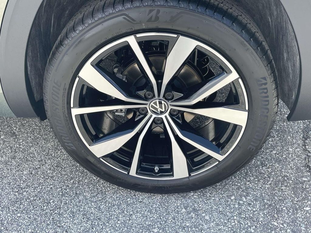 2026 Volkswagen Atlas Cross Sport 2.0T SEL Premium R-Line