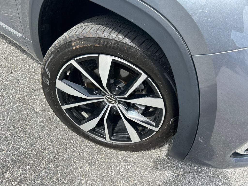 2025 Volkswagen Atlas Cross Sport 2.0T SEL Premium R-Line
