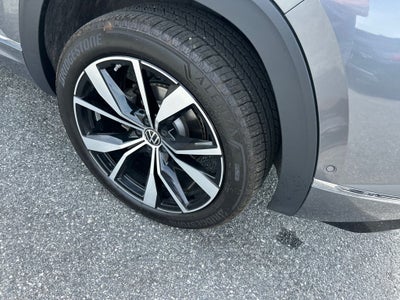 2025 Volkswagen Atlas Cross Sport 2.0T SEL Premium R-Line