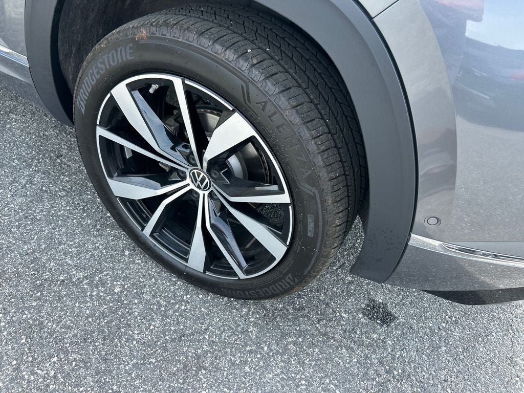2025 Volkswagen Atlas Cross Sport 2.0T SEL Premium R-Line