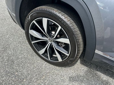 2025 Volkswagen Atlas Cross Sport 2.0T SEL Premium R-Line