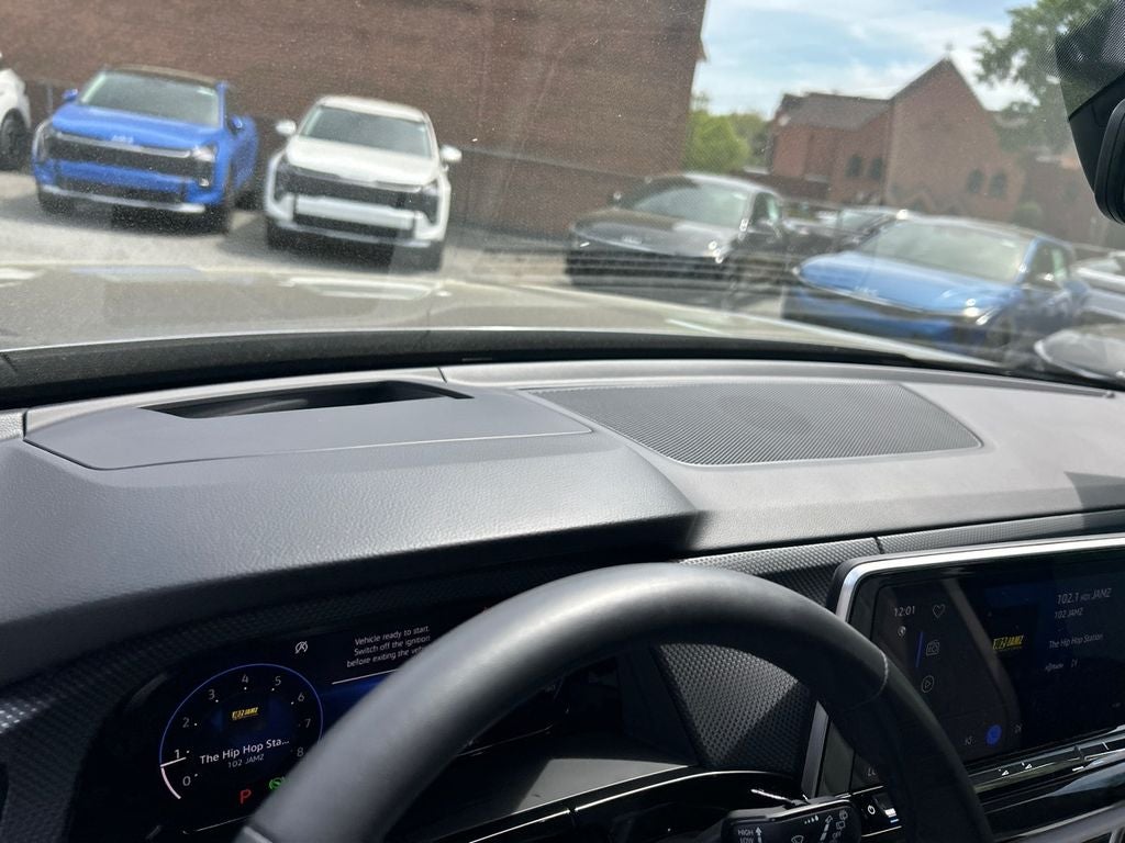 2025 Volkswagen Atlas Cross Sport 2.0T SEL Premium R-Line