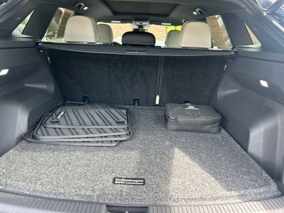 2025 Volkswagen Atlas Cross Sport 2.0T SEL Premium R-Line