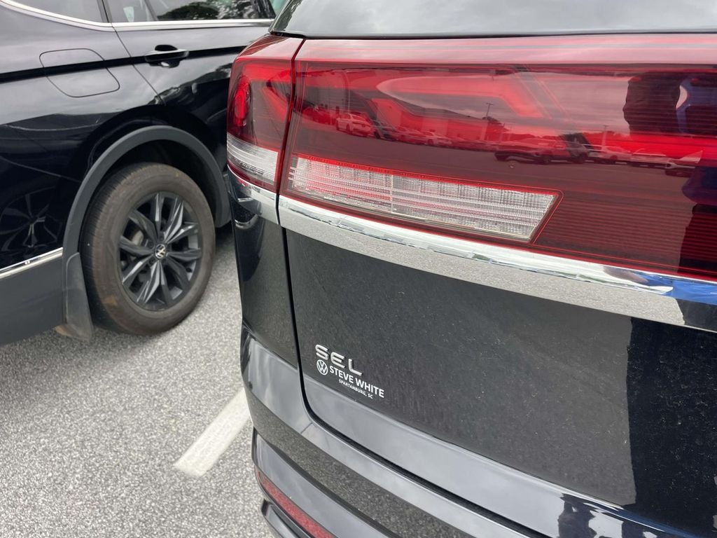 2025 Volkswagen Atlas Cross Sport 2.0T SEL Premium R-Line