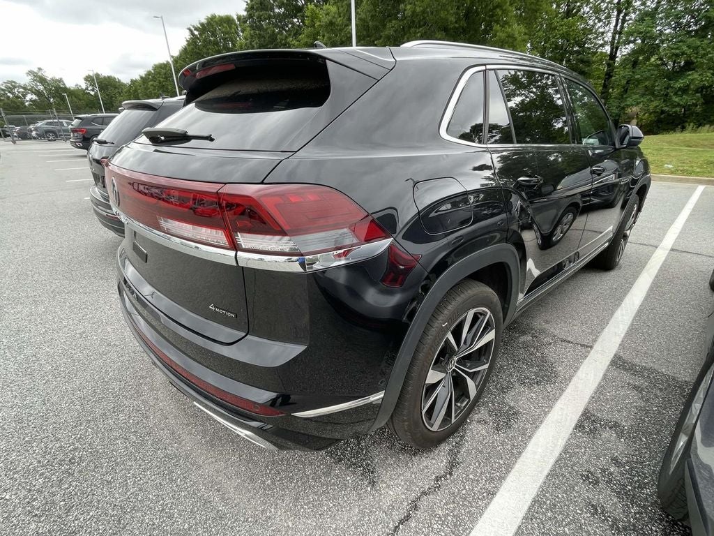 2025 Volkswagen Atlas Cross Sport 2.0T SEL Premium R-Line