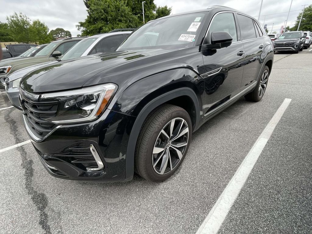 2025 Volkswagen Atlas Cross Sport 2.0T SEL Premium R-Line