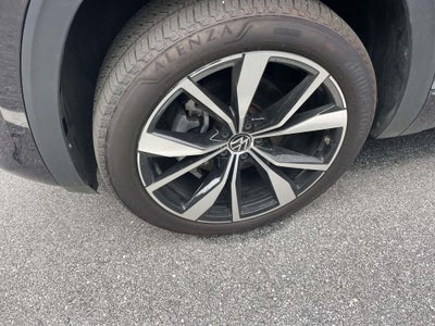 2025 Volkswagen Atlas Cross Sport 2.0T SEL Premium R-Line
