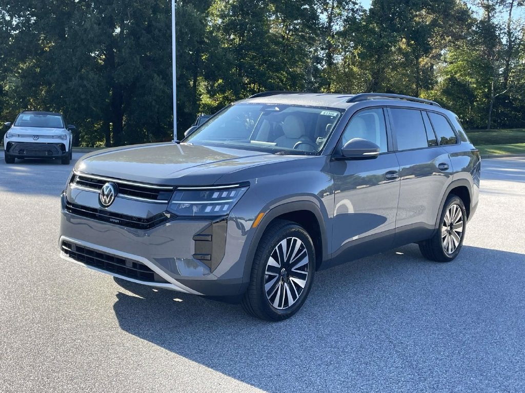2027 Volkswagen Atlas 2.0T SE w/ Technology