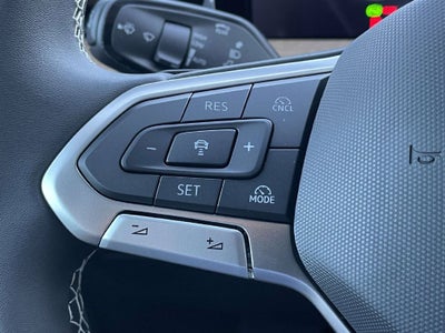 2027 Volkswagen Atlas 2.0T SE w/ Technology