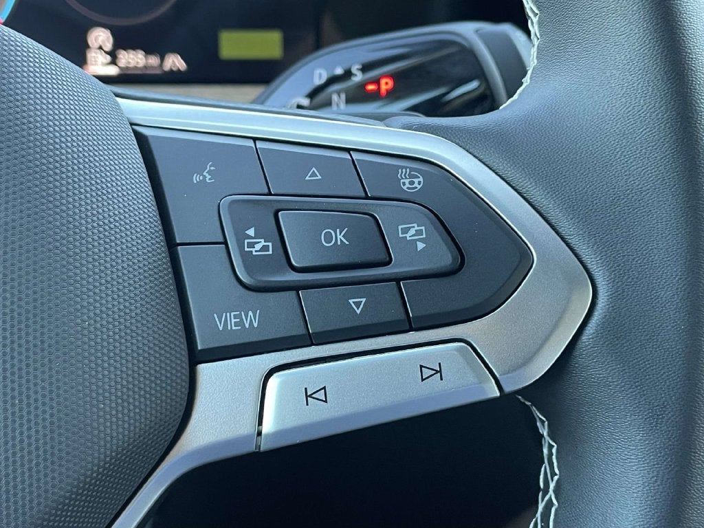 2027 Volkswagen Atlas 2.0T SE w/ Technology