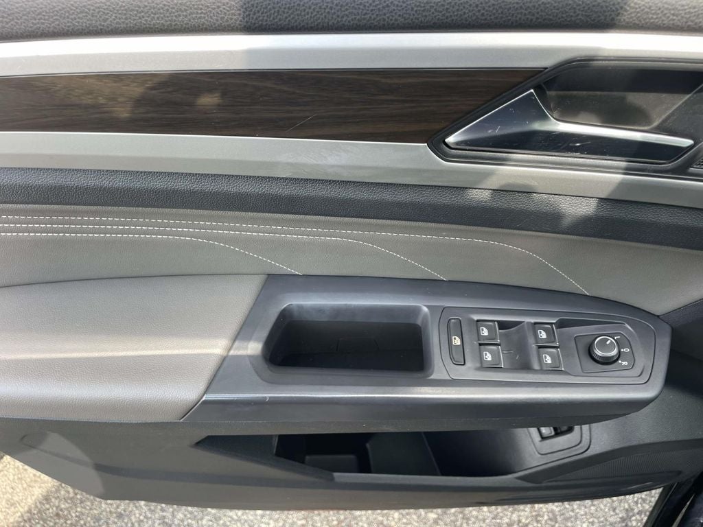 2021 Volkswagen Atlas 3.6L V6 SE w/Technology